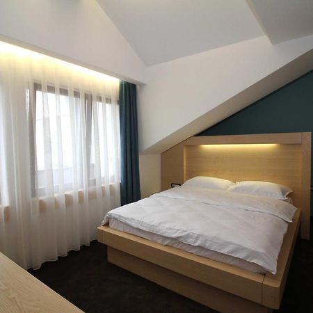 Hotel International Prishtina & Spa Pristina Kamer foto