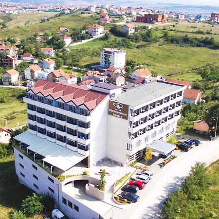 Hotel International Prishtina & Spa Pristina Buitenkant foto