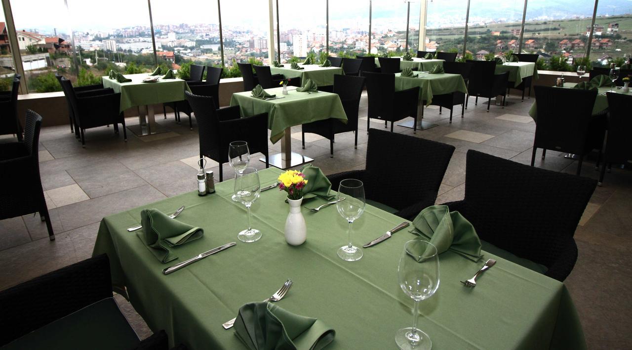 Hotel International Prishtina & Spa Pristina Buitenkant foto